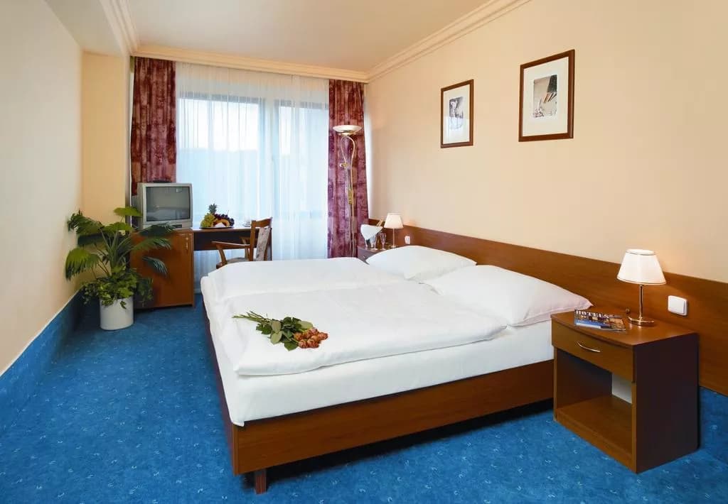 Photo 2 of Hotel Albion