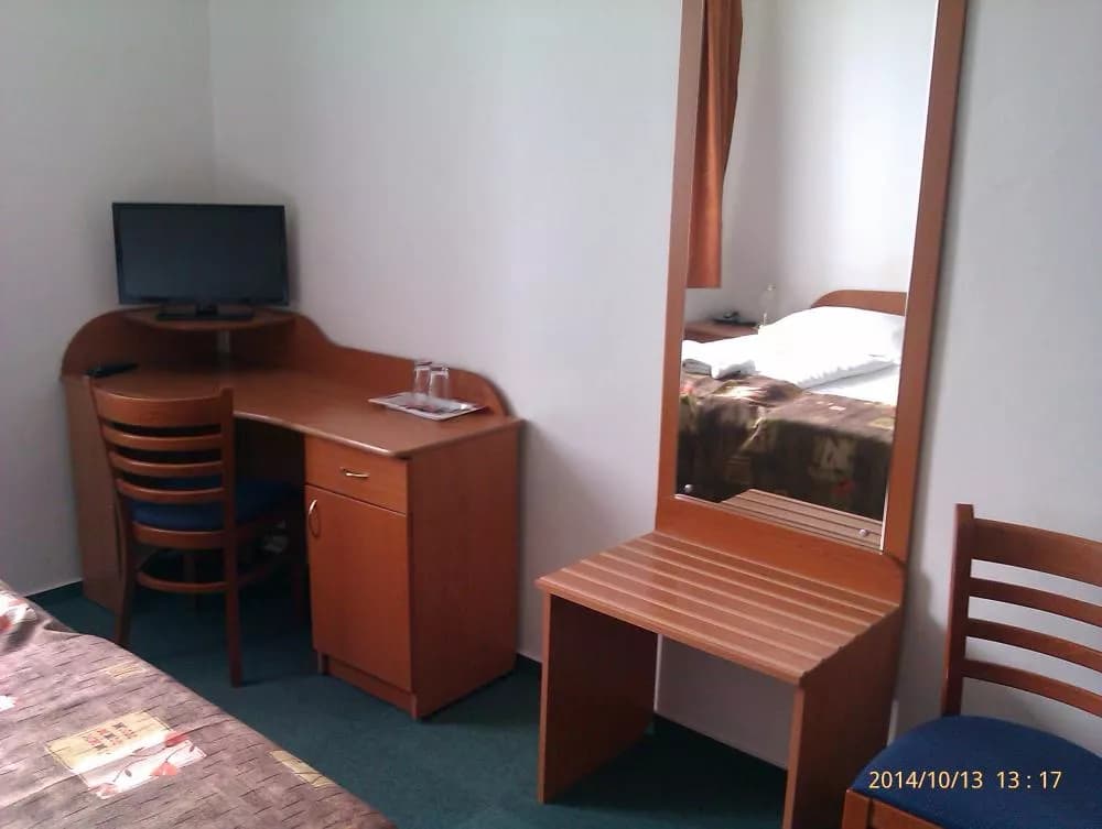 Photo 11