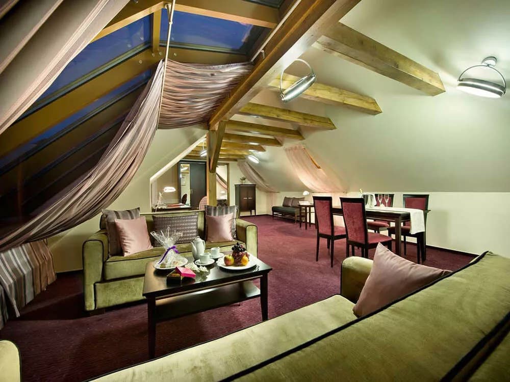 Art Hotel Embassy, Prague New Town