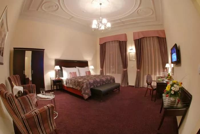 Photo 3
