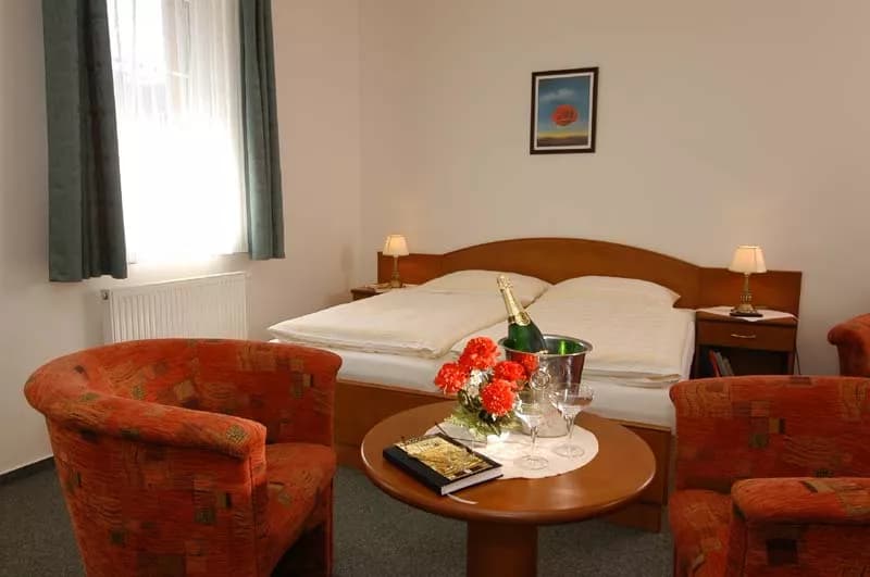 Photo 2 of Hotel Attic