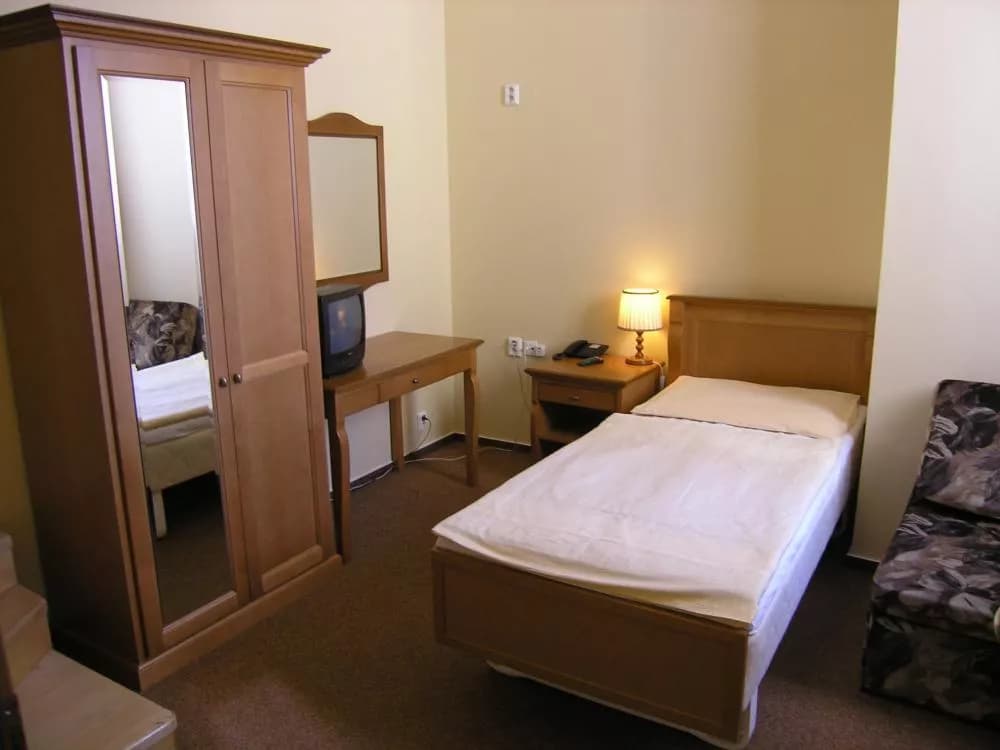 Photo 2