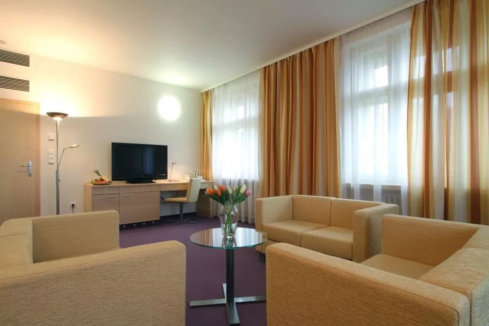 Photo 7