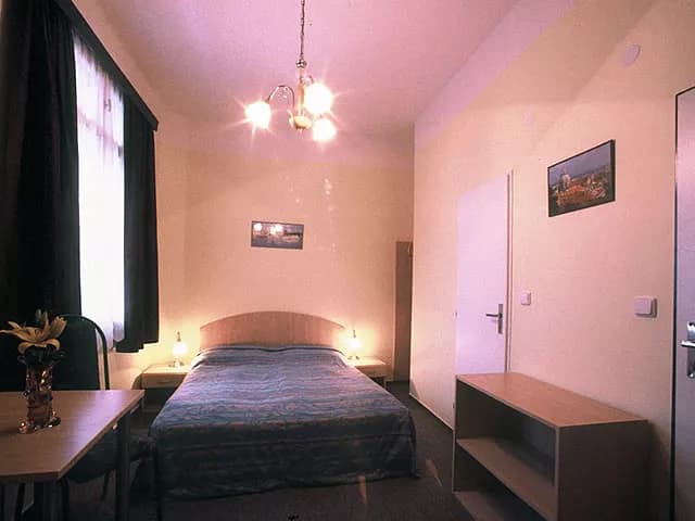 Photo 5