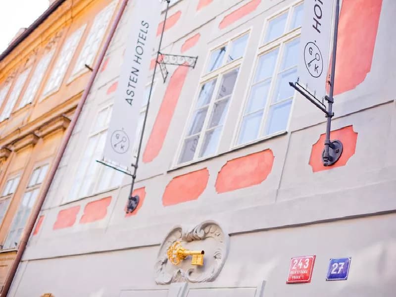 Golden Key, Prague Castle District