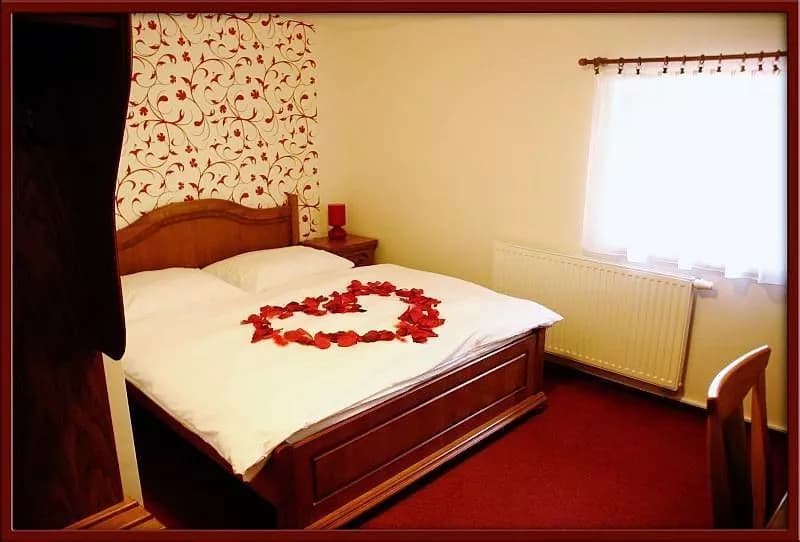 Photo 3 of Golden Golem hotel