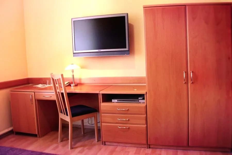 Photo 1