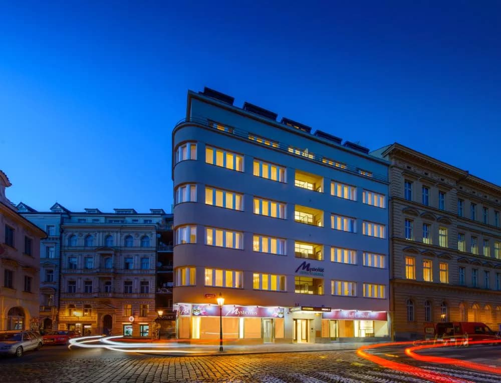 Hotel Mysterius Carnival, Prague Old Town