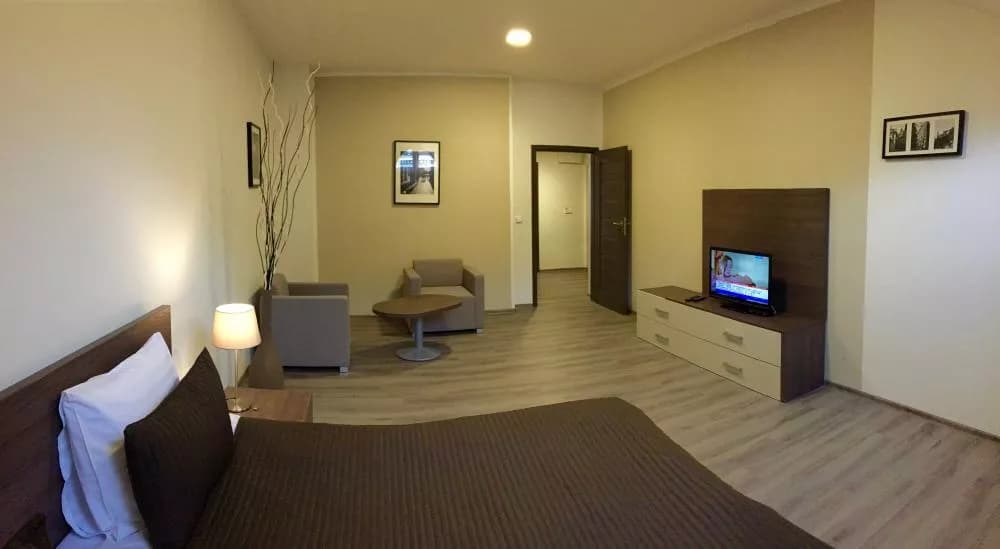 Photo 31