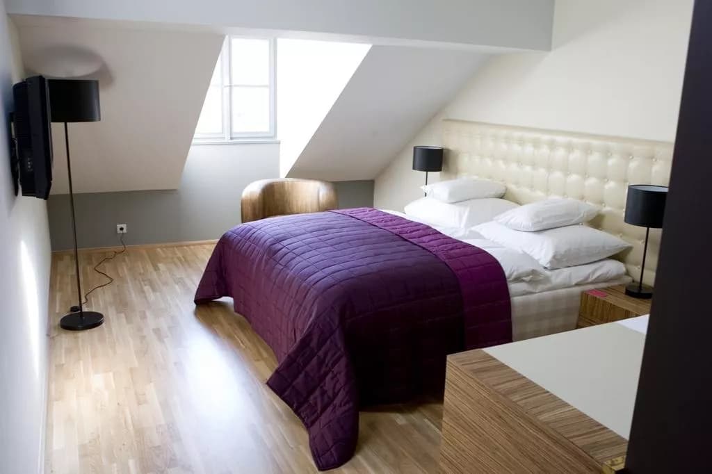 Photo of The Icon Hotel & Lounge