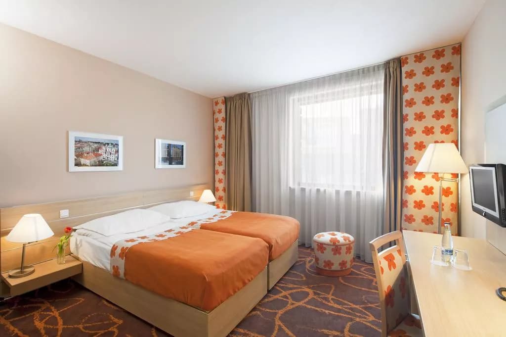 Photo 4 of Exe Iris Hotel