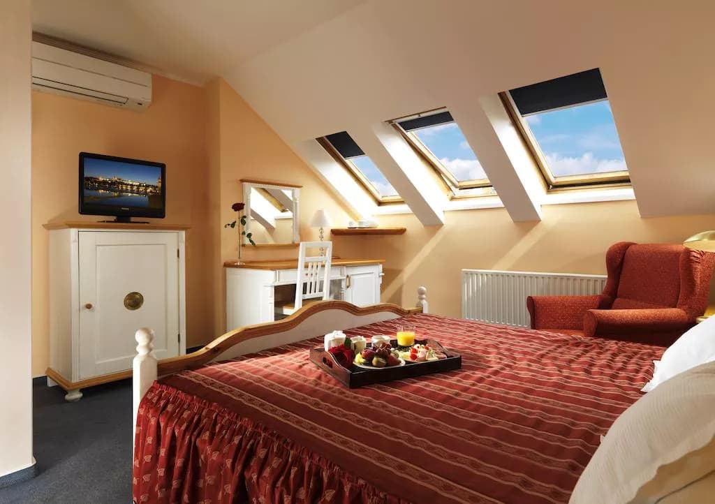 Photo 2 of Hotel Julian