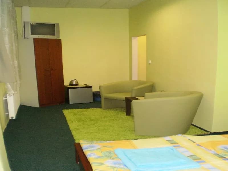 Photo 5