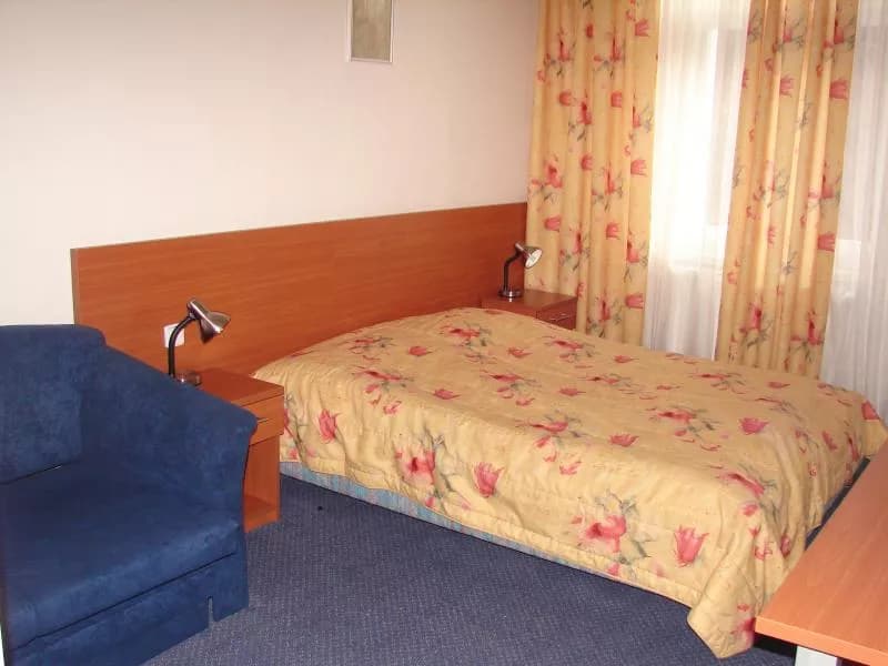 Photo 8