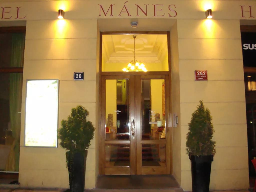 Photo 2 of Hotel Manes