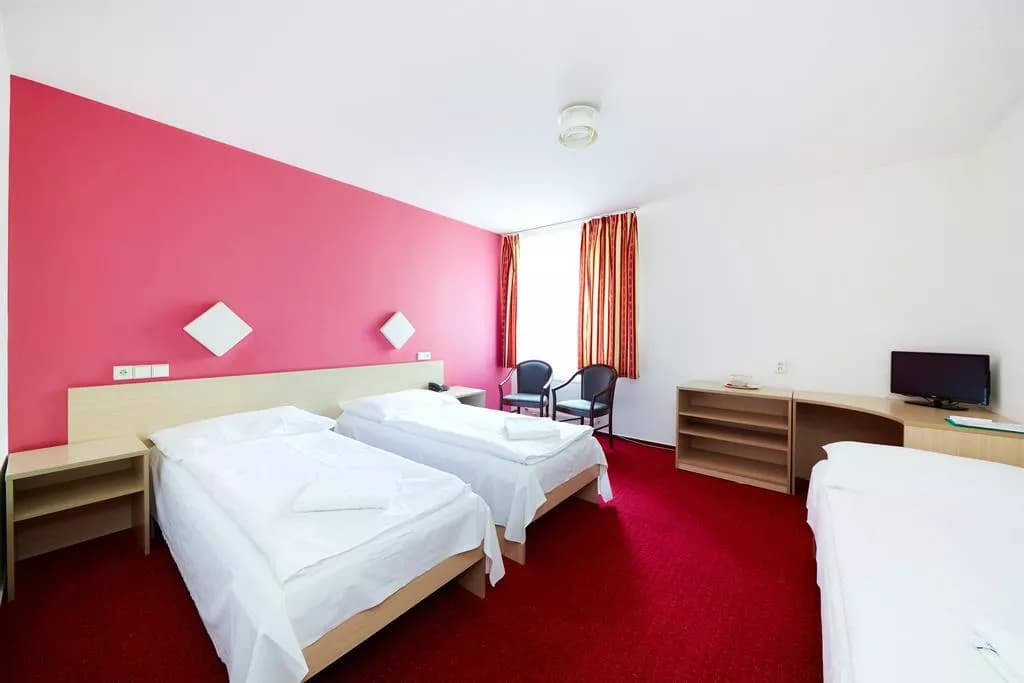 Photo 5 of Mars hotel