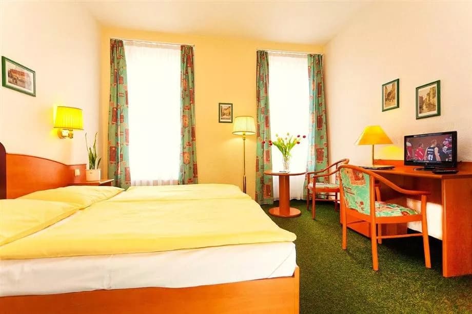 Photo 4 of Hotel Merkur