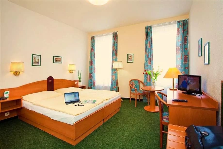 Hotel Merkur, Prague New Town