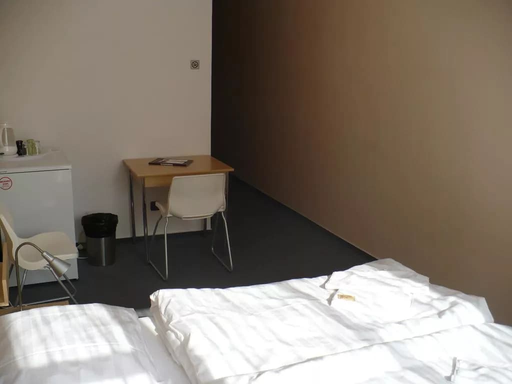 Photo 2