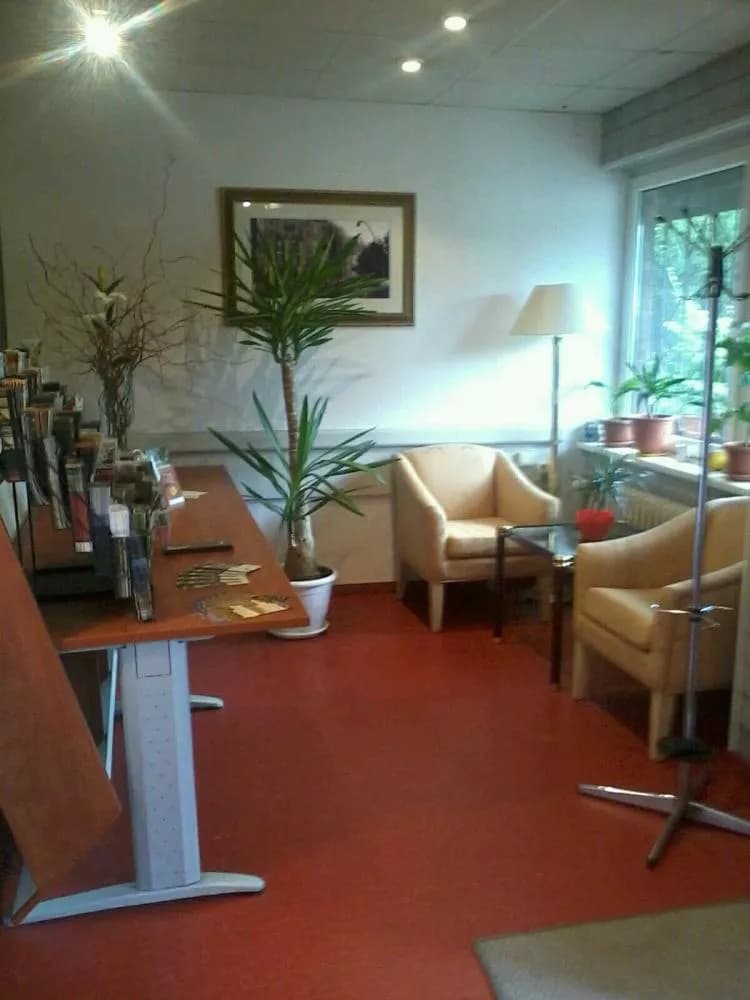 Photo 9
