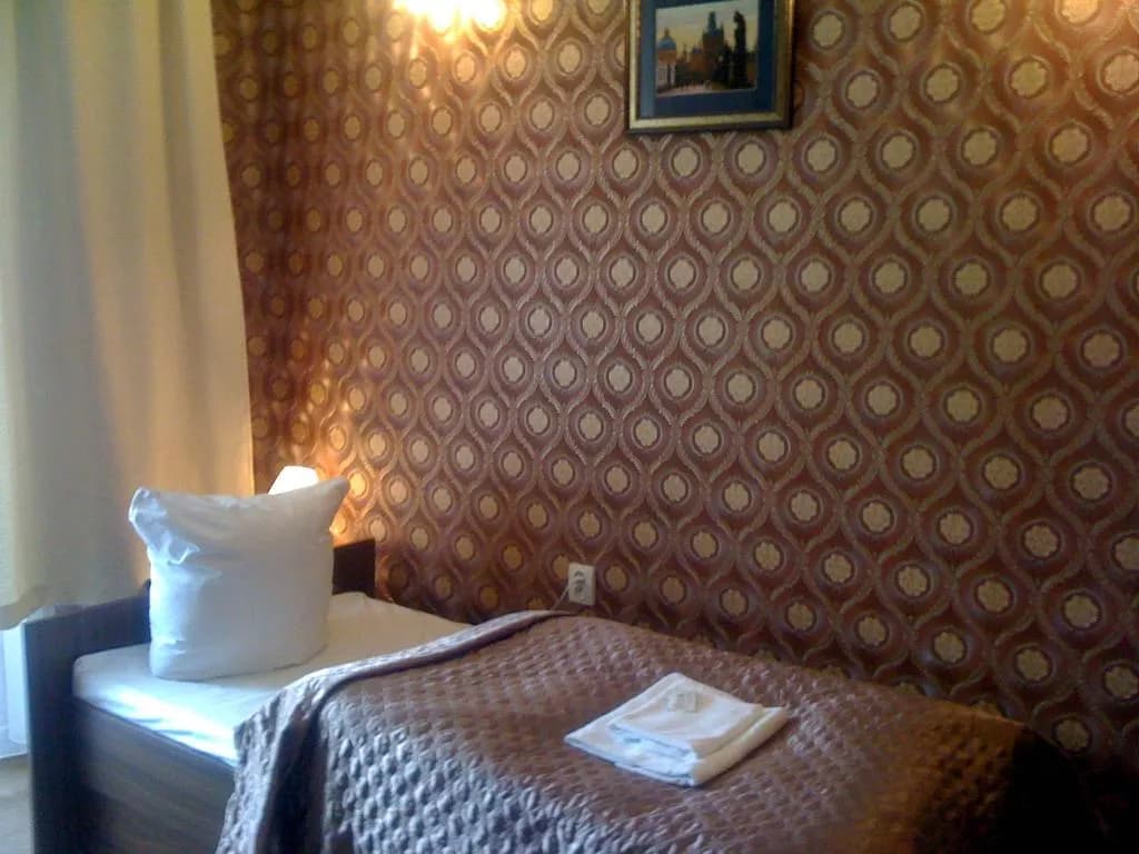 Photo 1