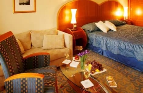 Photo 2 of Hotel President