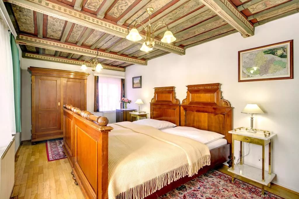 Photo 2 of Hotel Red Lion