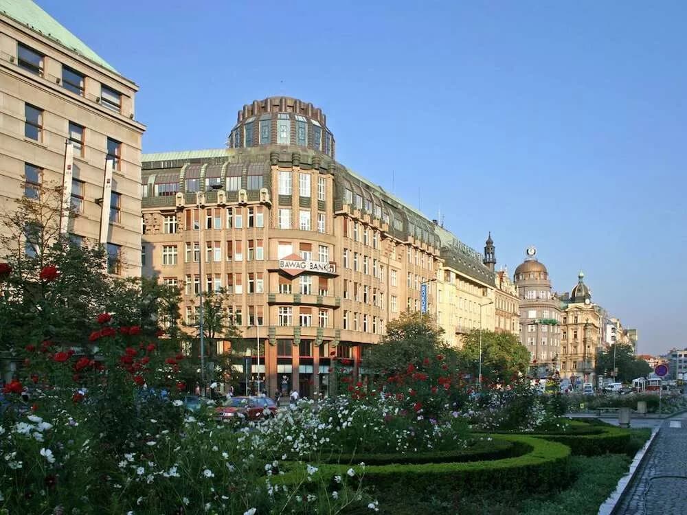 Photo 2 of Hotel Rokoko