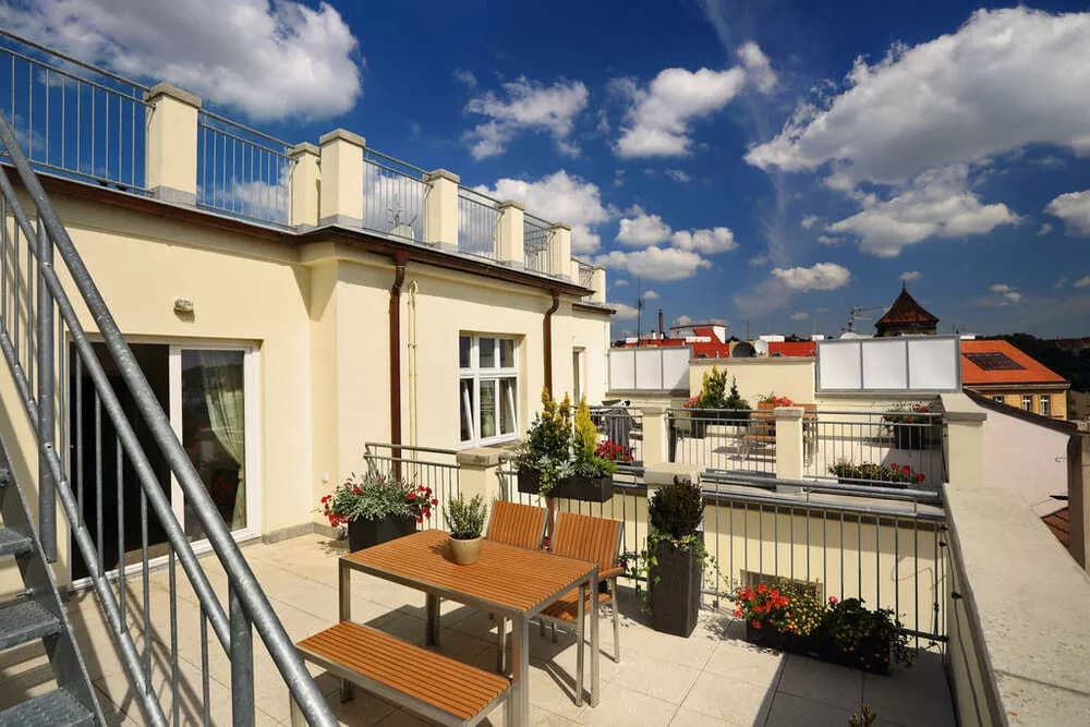 Photo 5 of Salvator Superior Apartments