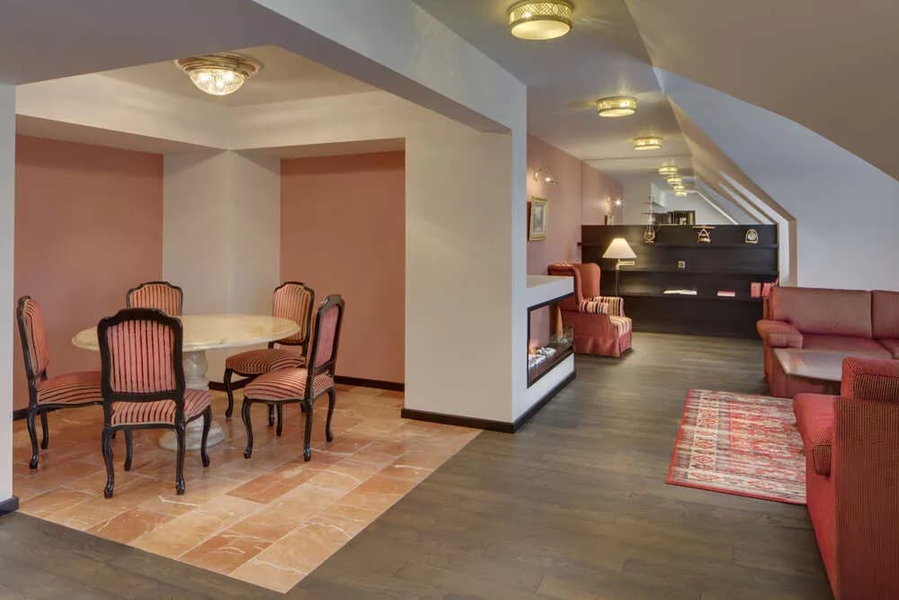 Photo 4 of Hotel Savoy