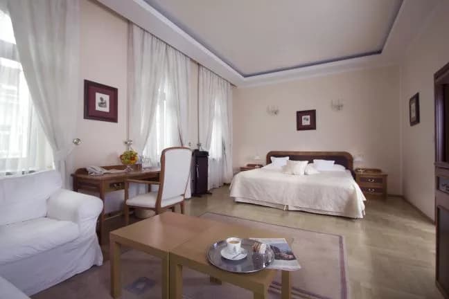 Photo 3 of Hotel Louren
