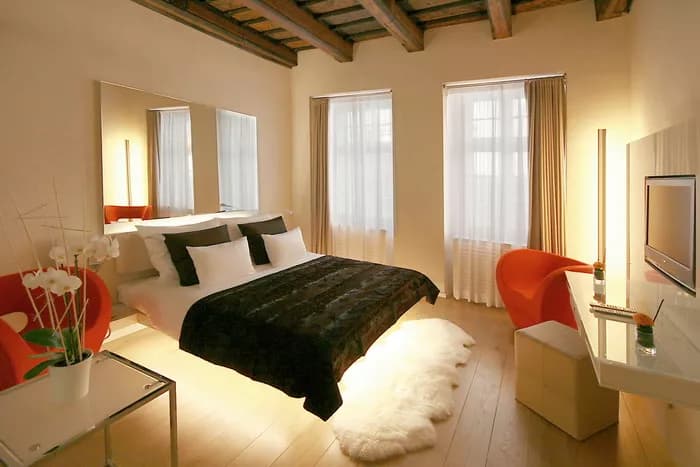 Photo 3 of Hotel Three Storks