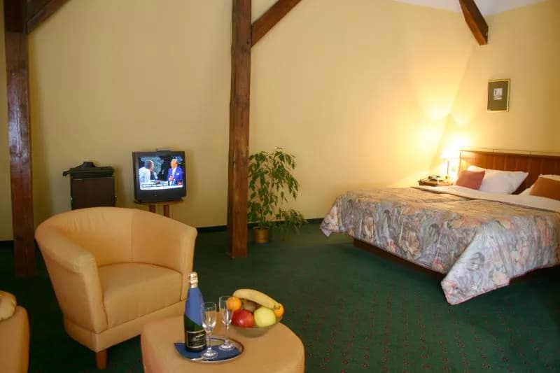 Photo 5