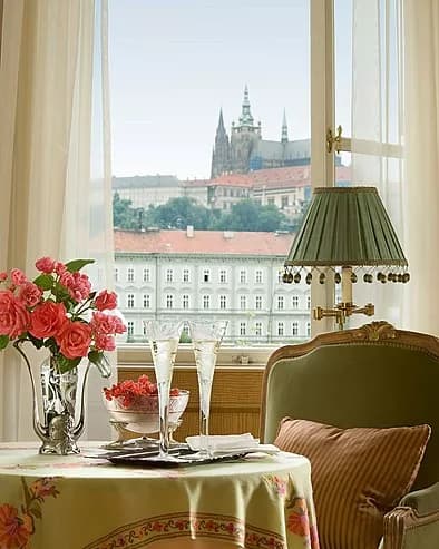 Photo 2 of Four Seasons Hotel