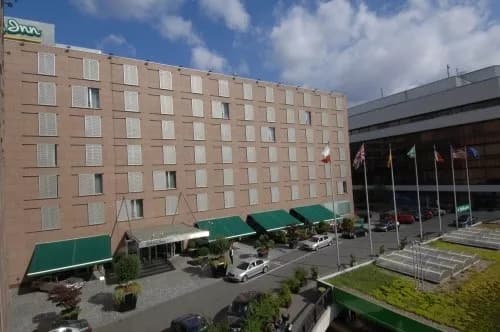 Hotel Holiday Inn Prague Congress Centre, Prague Nusle