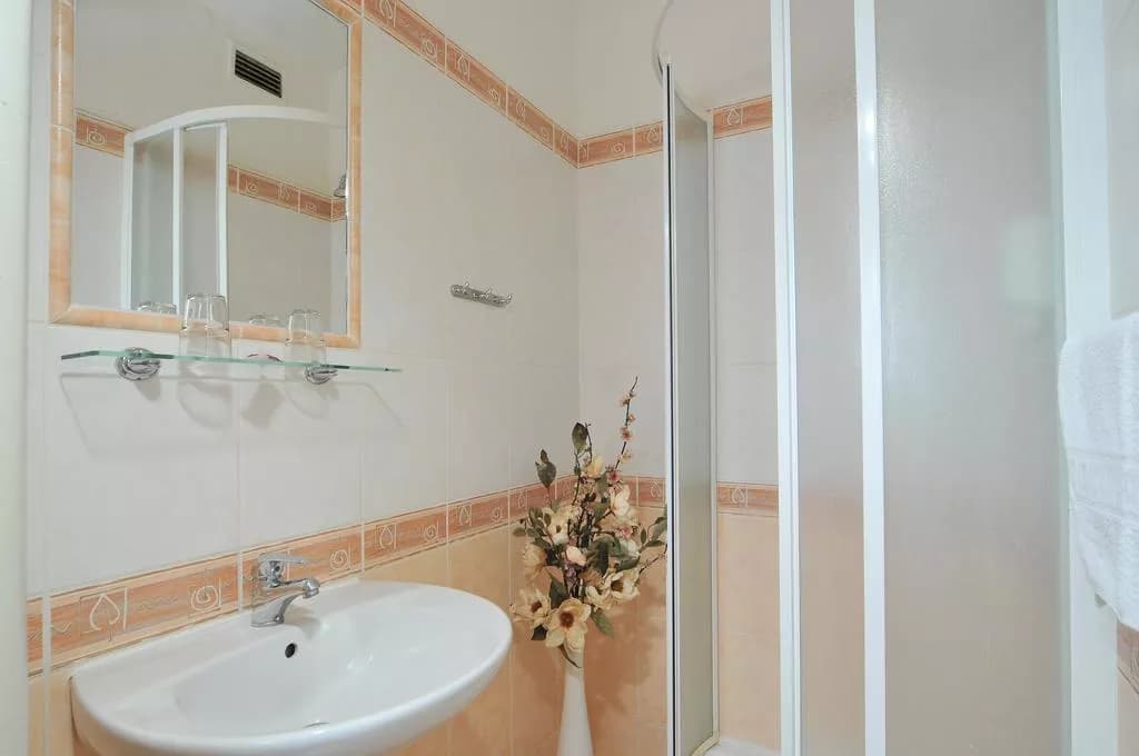 Photo 5 of Hotel Juno