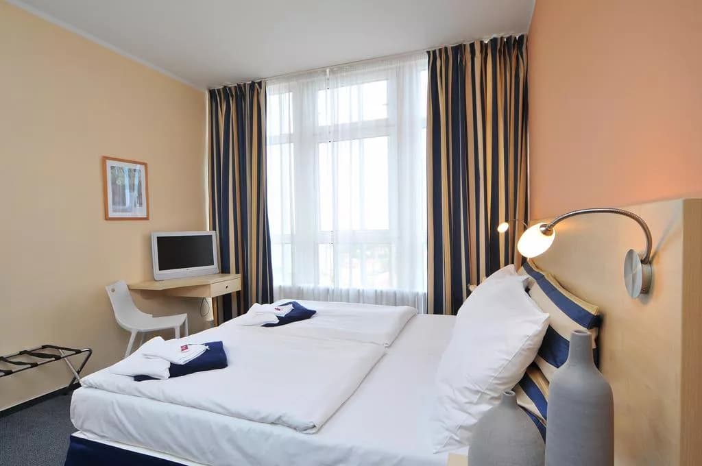 Photo 2 of Hotel Juno