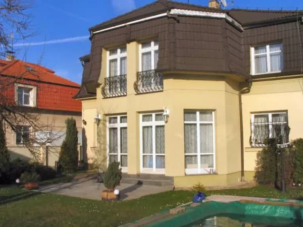 Hotel Villa Olivia, Prague Kyje