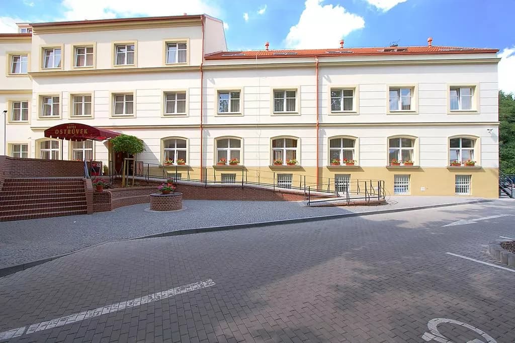 Hotel Ostrůvek, Prague Nusle
