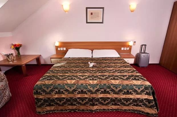 Photo 5 of Residence Select