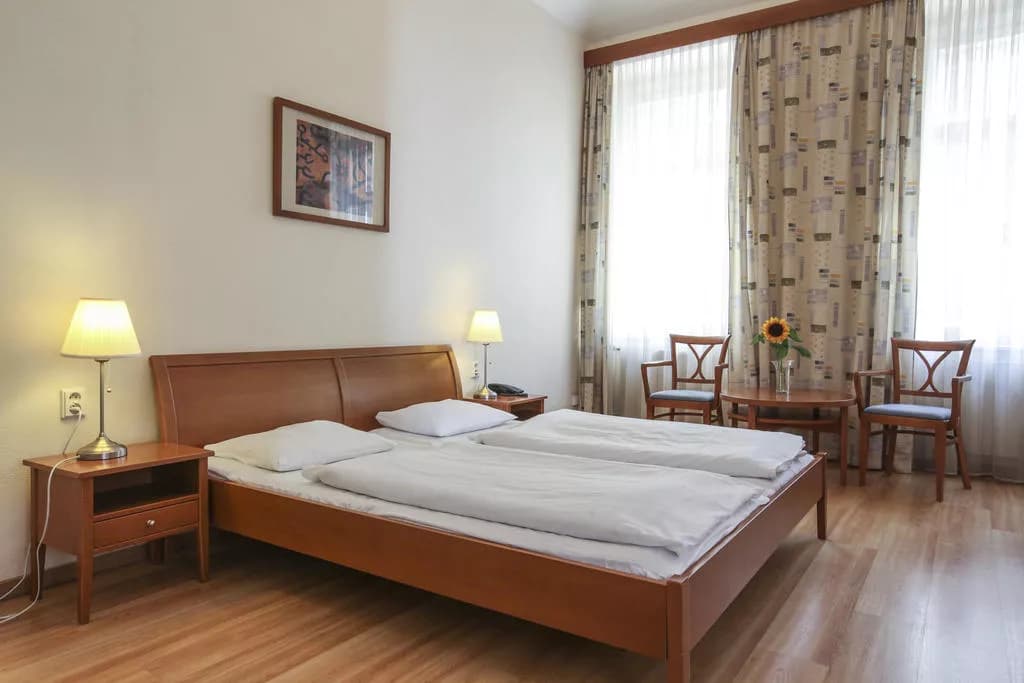 HOTEL SIBELIUS, Prague Vinohrady