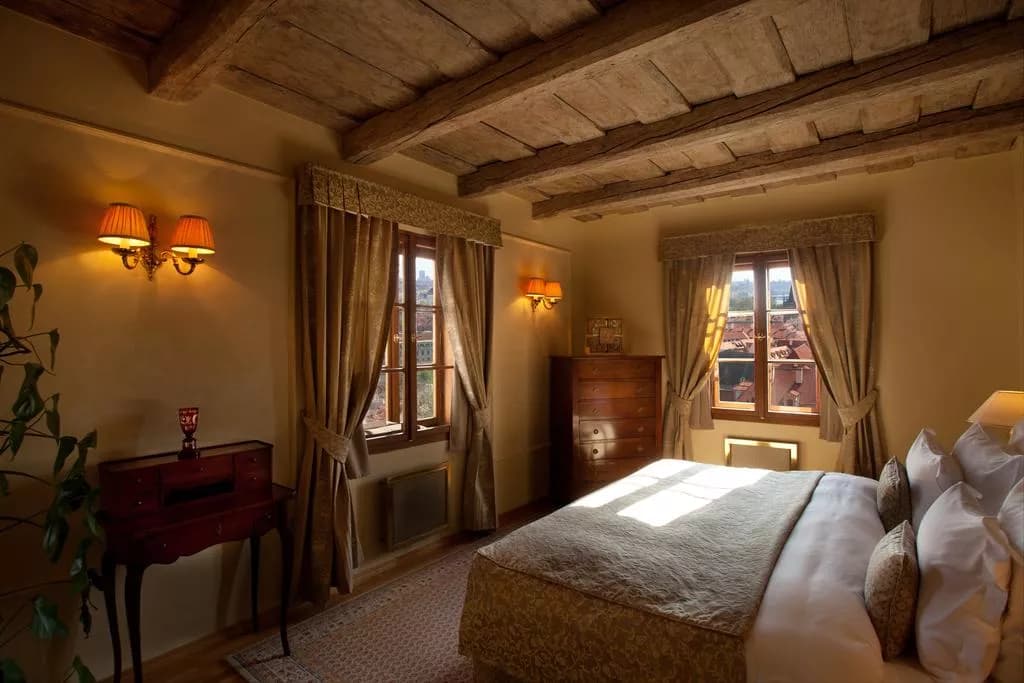 Hotel Golden Well, Prague Lesser Town