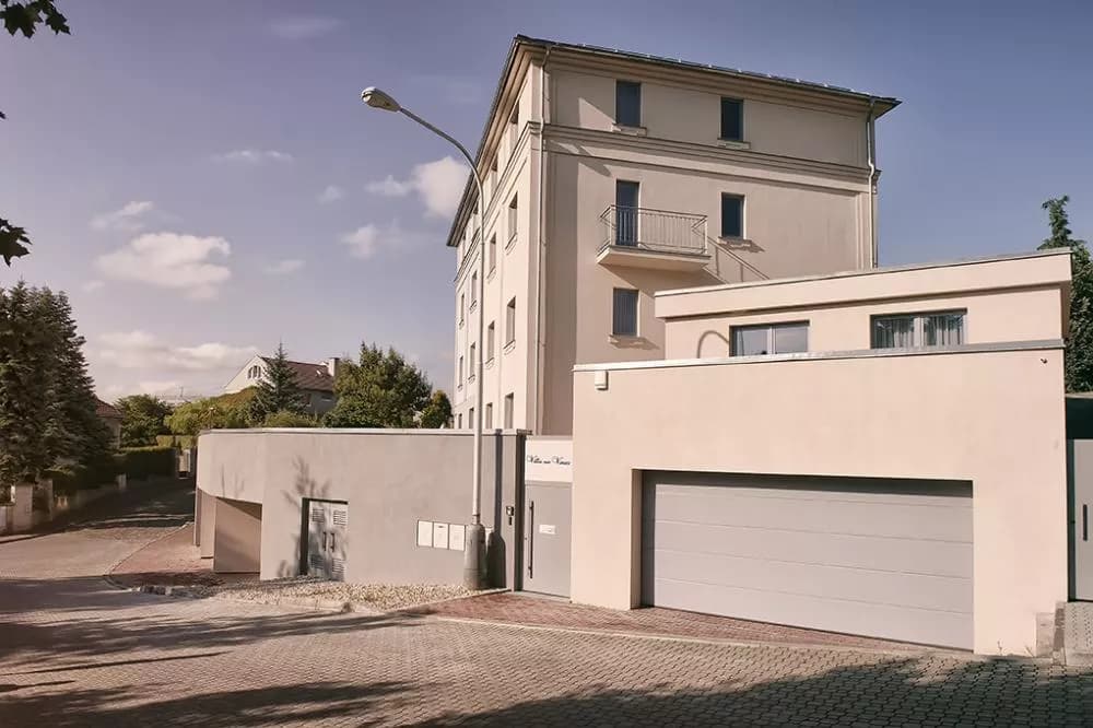 Villa na Vinici, Prague Krč